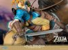 The Legend of Zelda Breath of the Wild Szobor Link on Horseback 56 cm