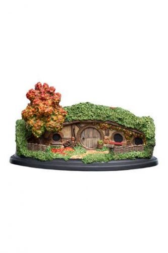 The Hobbit Trilogy 18 Gardens Smial szobor figura 15 cm